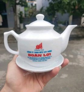 Ấm trà in logo Trà Vinh